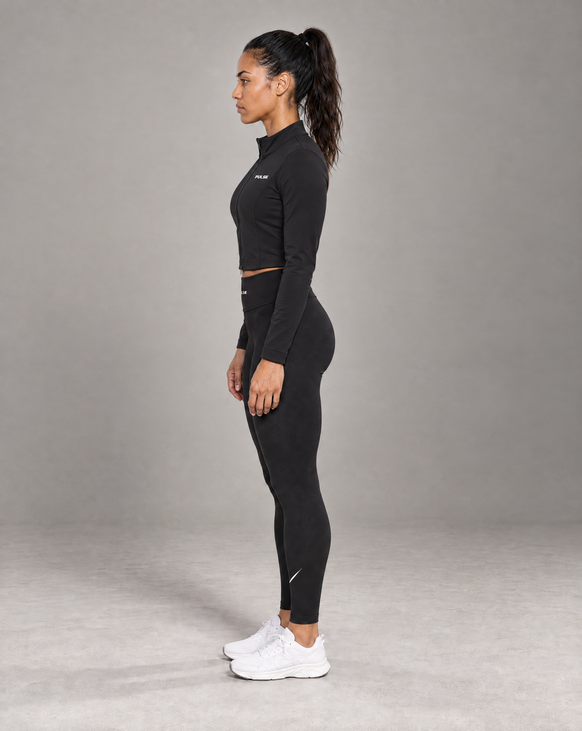 PULSE™ by Golden Vein High-Waist Leggings in Schwarz – Produktansicht 4