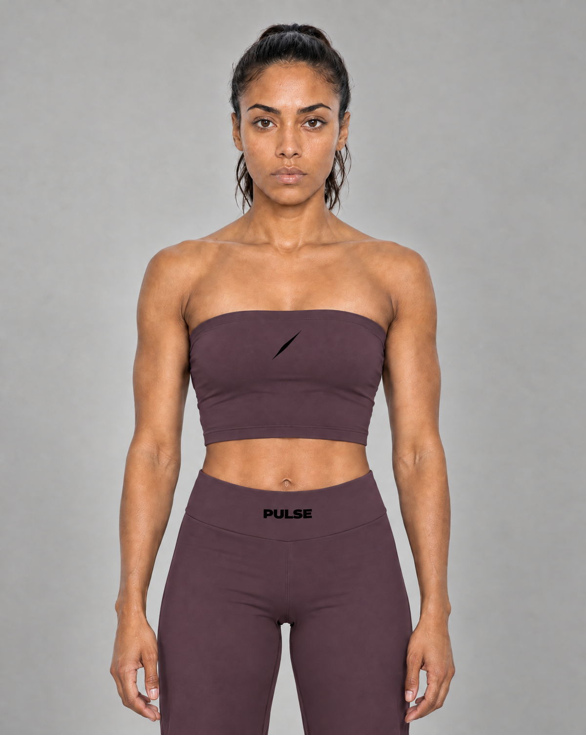 PULSE™ by Golden Vein Kurzes Bandeau-Top in Pflaume – Produktansicht 1