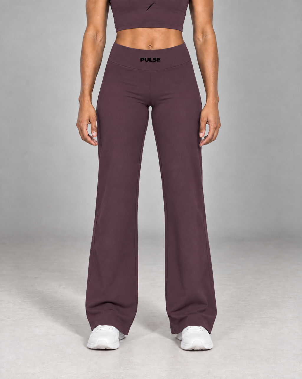 PULSE™ by Golden Vein Yogahose in Pflaume – Produktansicht 1
