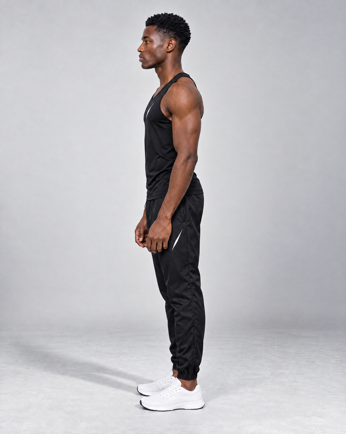 PULSE™ by Golden Vein Training Tank in Schwarz – Produktansicht 4