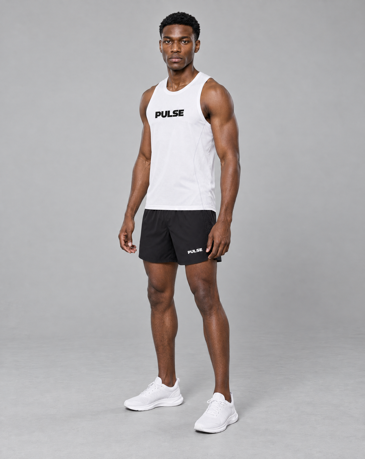 PULSE™ by Golden Vein Jacquard-Trainingstank in Weiß – Produktansicht 3