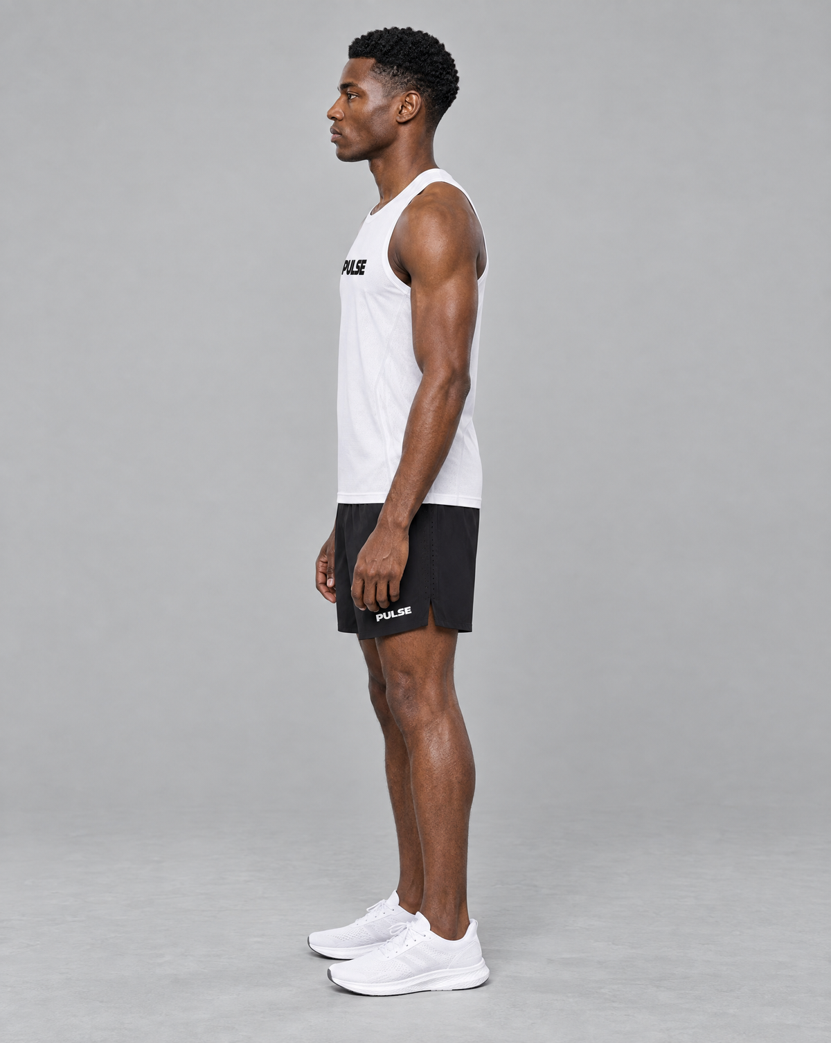 PULSE™ by Golden Vein Trainingsshorts in Schwarz – Produktansicht 5