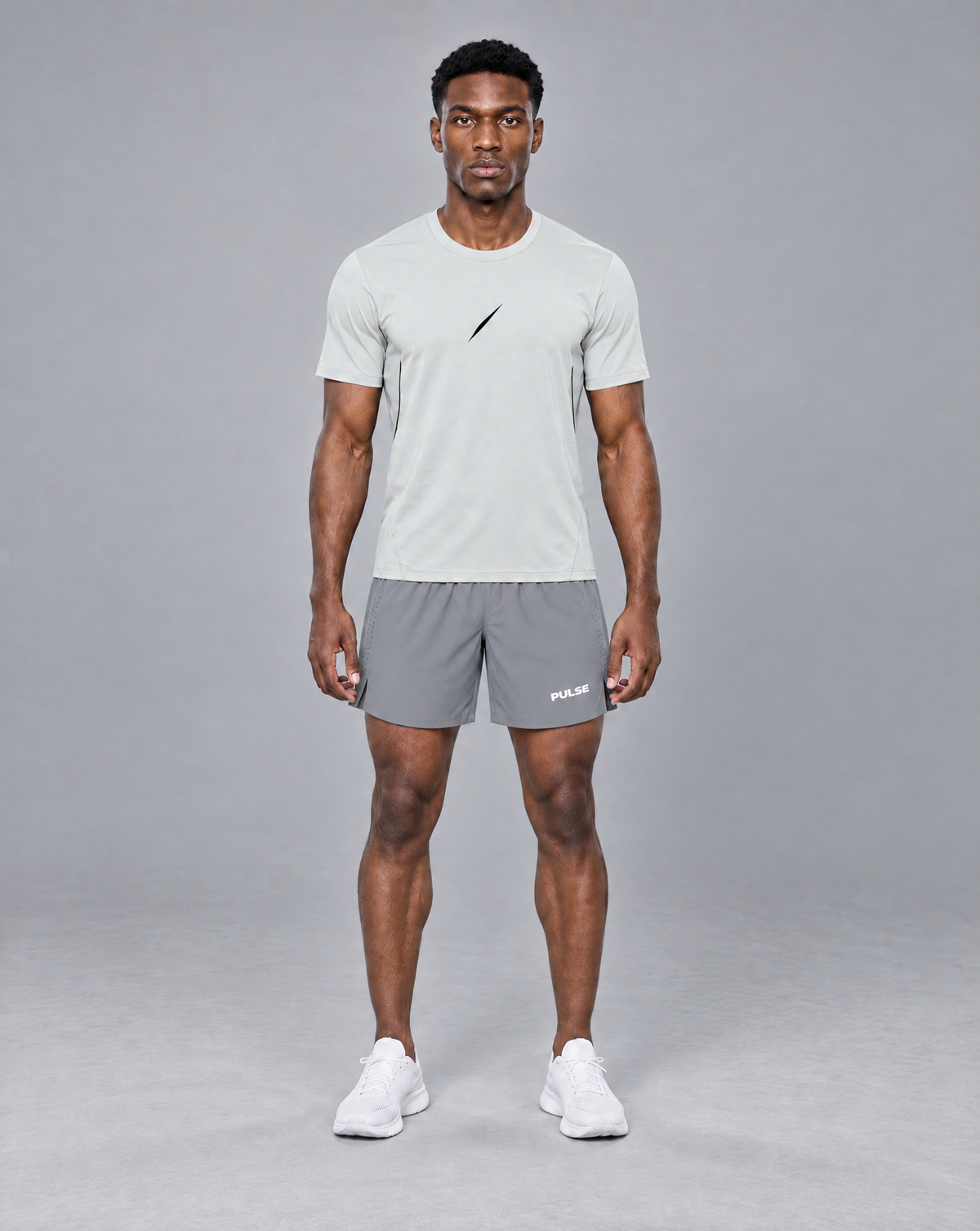 PULSE™ by Golden Vein Leichtes Trainingsshirt in Hellgrau – Produktansicht 3
