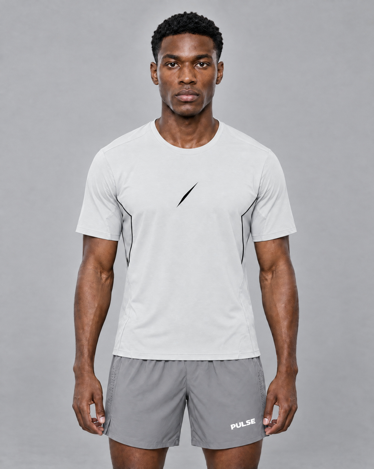 PULSE™ by Golden Vein Leichtes Trainingsshirt in Hellgrau – Produktansicht 1
