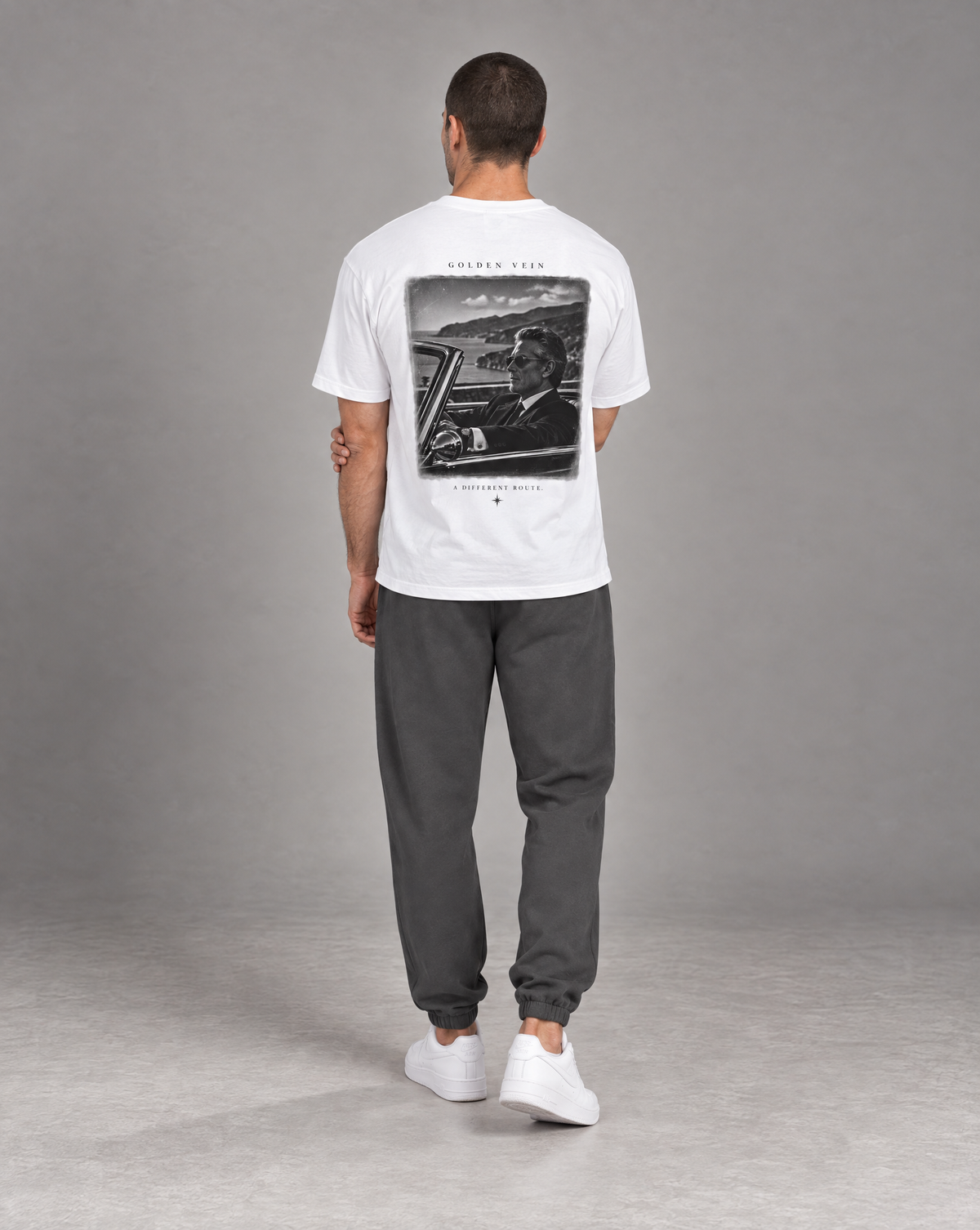 Golden Vein T-Shirt in Weiß – Produktansicht 5
