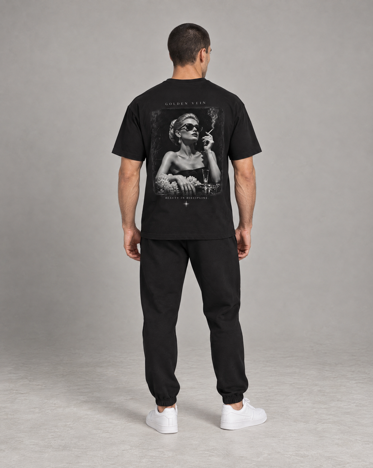 Golden Vein T-Shirt in Schwarz – Produktansicht 5