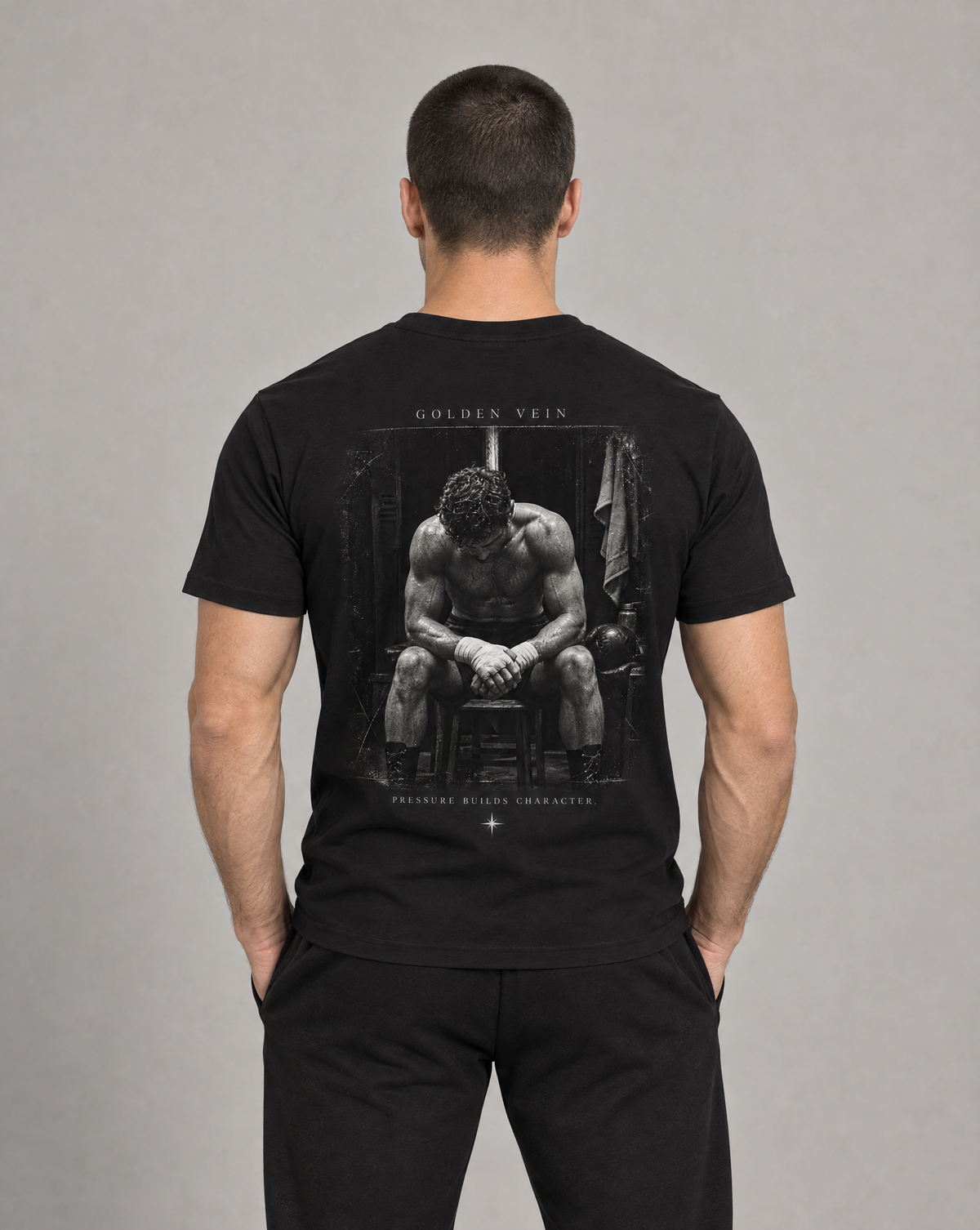 Golden Vein T-Shirt in Schwarz – Produktansicht 1