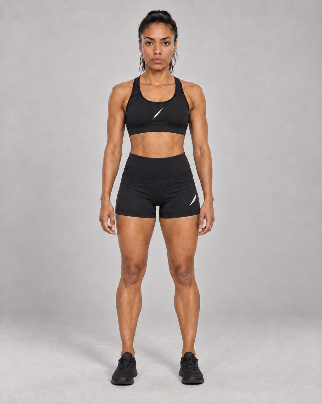 PULSE™ by Golden Vein High-Waist Shorts in Schwarz – Produktansicht 2
