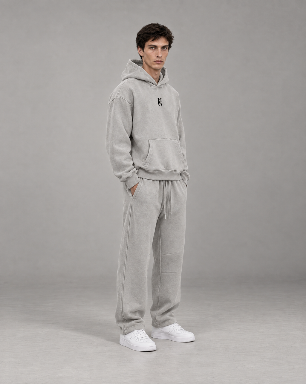 Golden Vein Boxy-Hoodie in Vintage-Wash-Optik in Hellgrau – Produktansicht 4