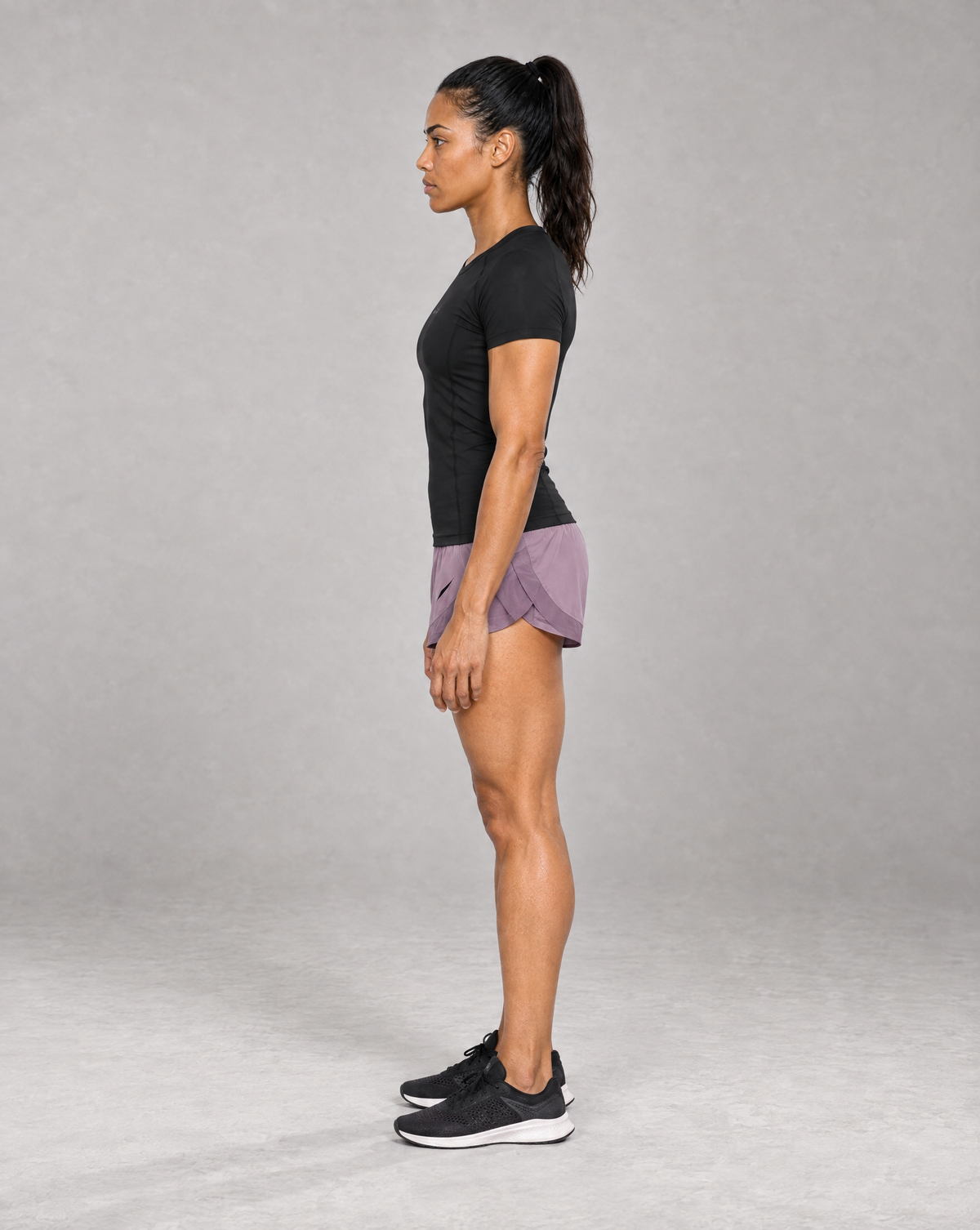 PULSE™ by Golden Vein Contour-Trainingsshirt in Schwarz – Produktansicht 5