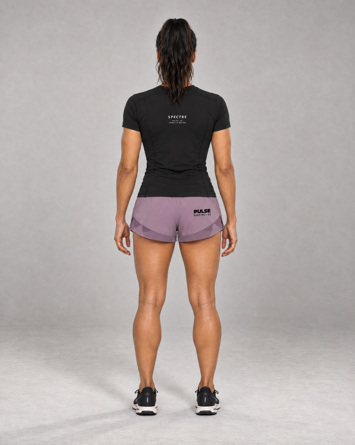 PULSE™ by Golden Vein Contour-Trainingsshirt in Schwarz – Produktansicht 6