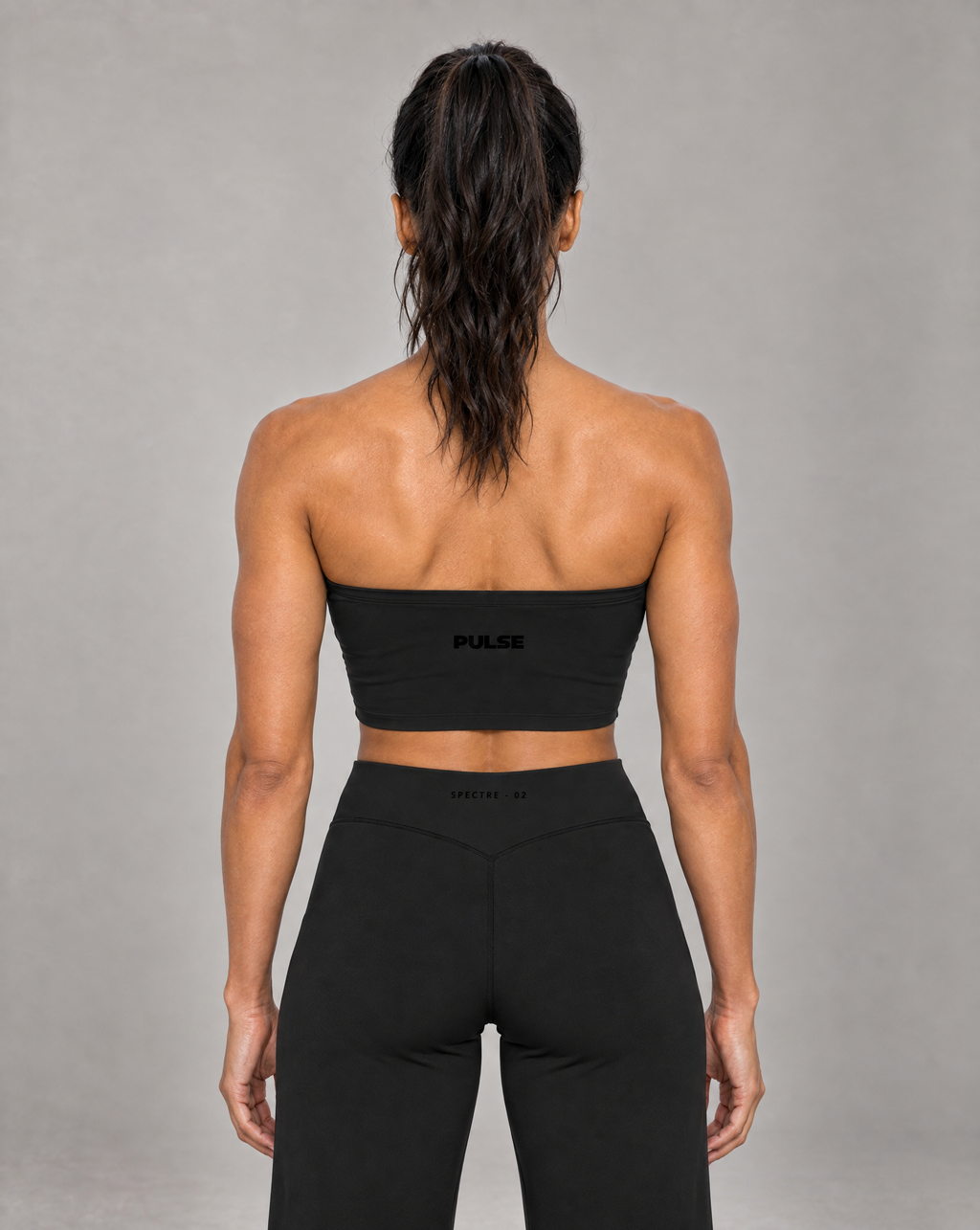 PULSE™ by Golden Vein Yogahose in Schwarz – Produktansicht 6
