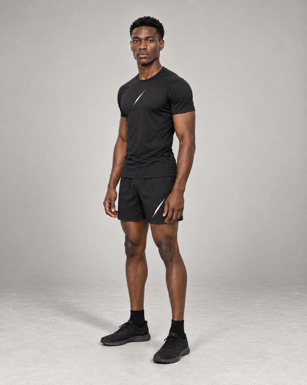 PULSE™ by Golden Vein Trainingsshorts in Schwarz – Produktansicht 3