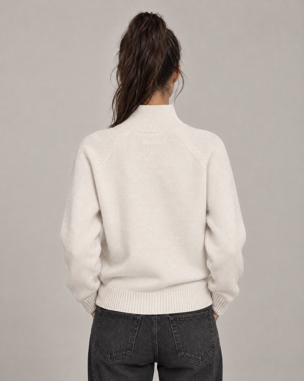 Golden Vein 750-GSM Quarter-Zip Sweatshirt in Beige – Produktansicht 2