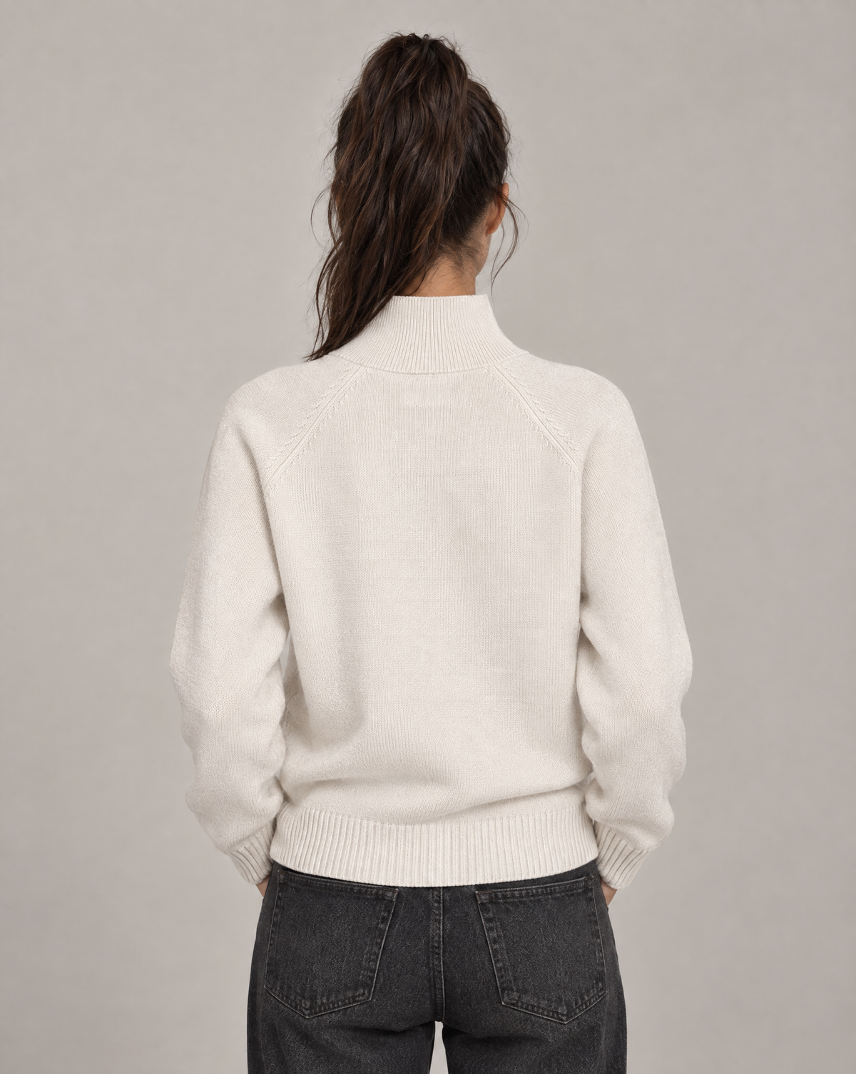 Golden Vein 750-GSM Quarter-Zip Sweatshirt in Beige – Produktansicht 2