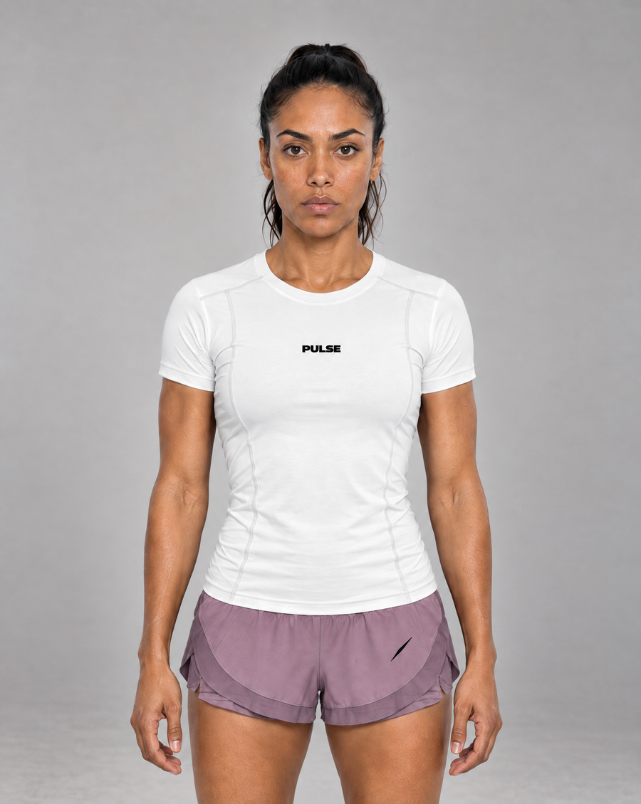 PULSE™ by Golden Vein Contour-Trainingsshirt in Weiß – Produktansicht 1