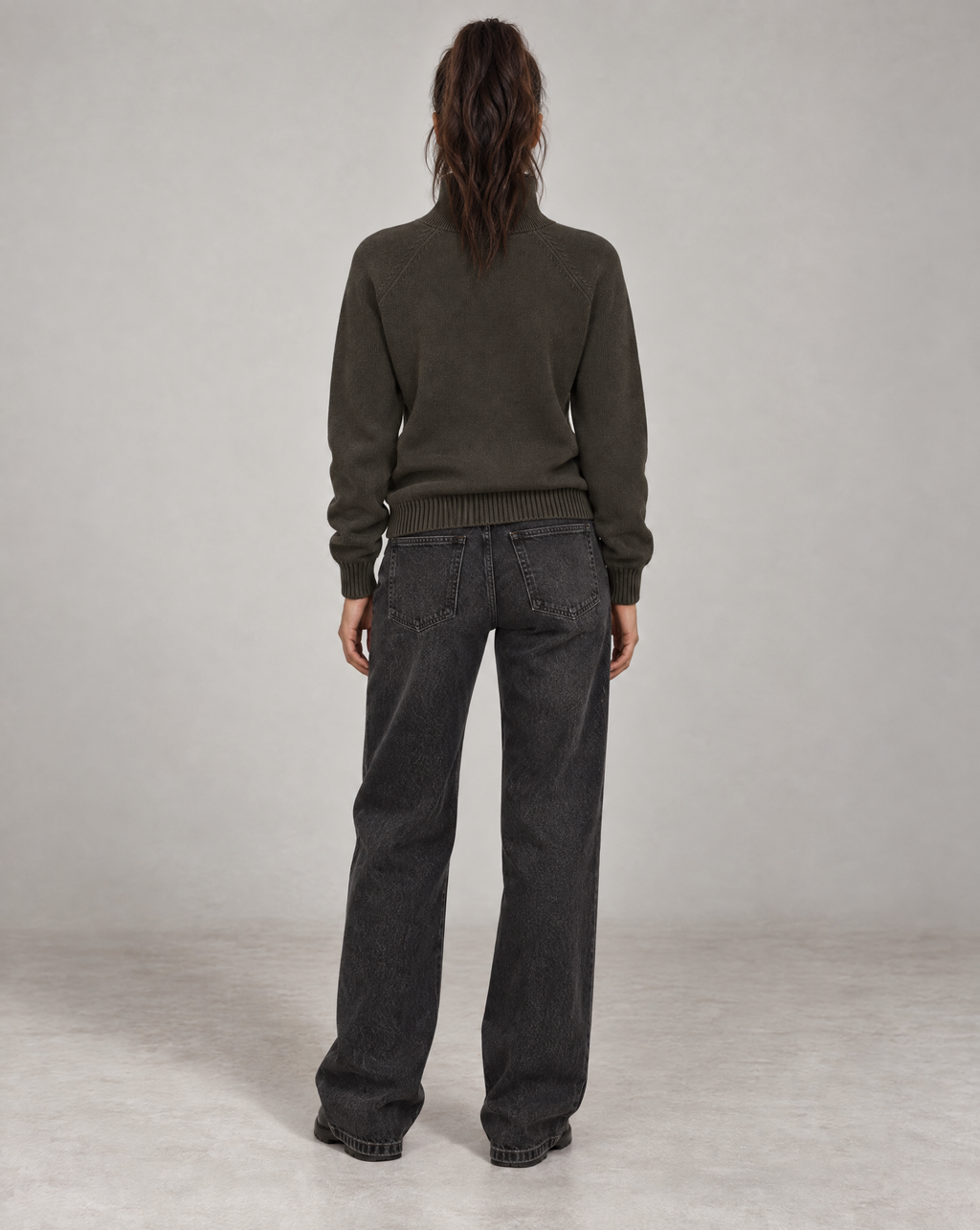 Golden Vein 750-GSM Quarter-Zip Sweatshirt in Braun – Produktansicht 6