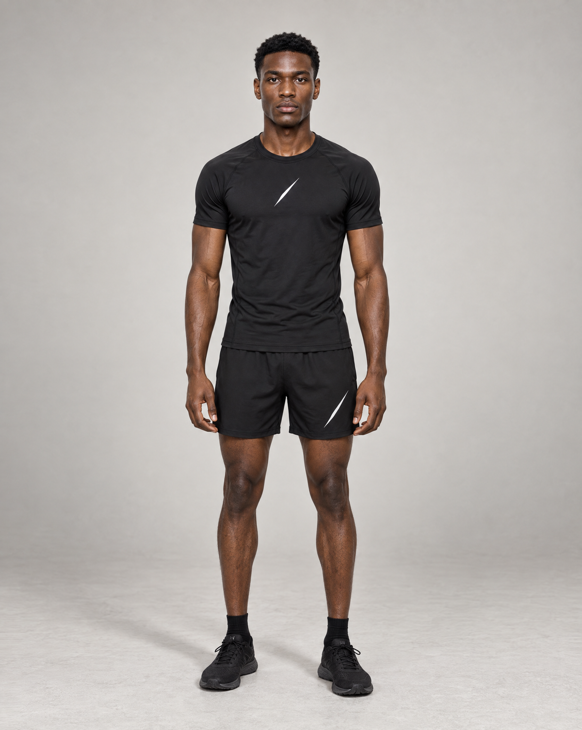 PULSE™ by Golden Vein Trainingsshorts in Schwarz – Produktansicht 2