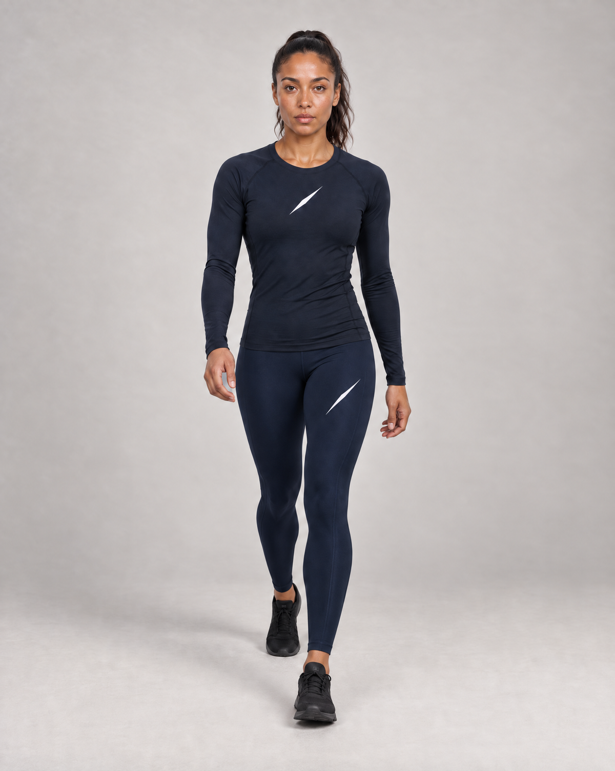 PULSE™ by Golden Vein Damen-Kompressions-Longsleeve in Navy – Produktansicht 5