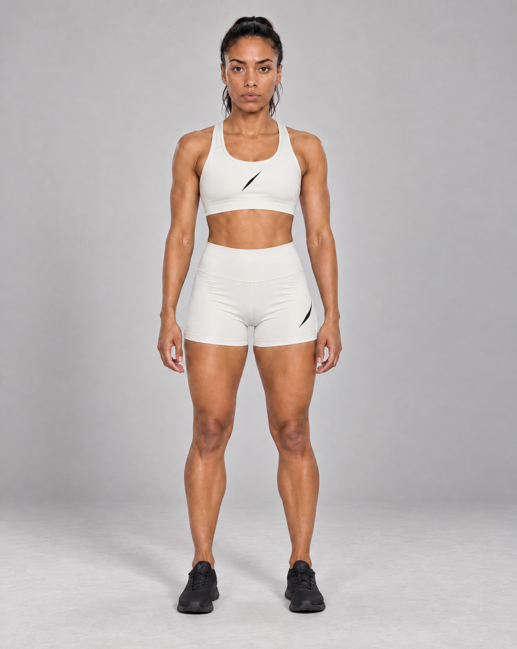 PULSE™ by Golden Vein High-Waist Shorts in Off-White – Produktansicht 2