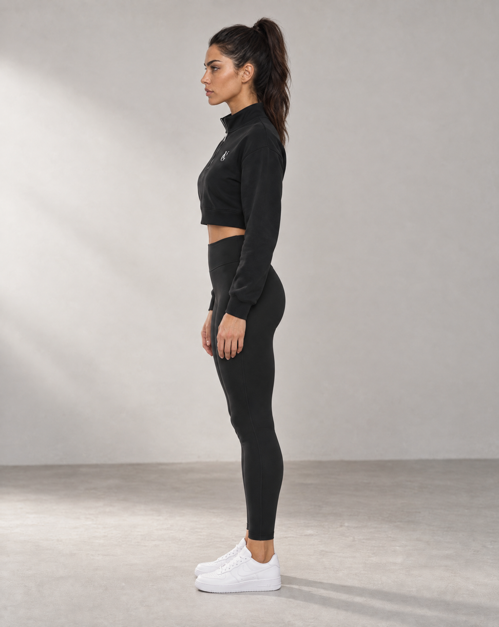 Golden Vein Kurzes Quarter-Zip Sweatshirt in Schwarz – Produktansicht 5