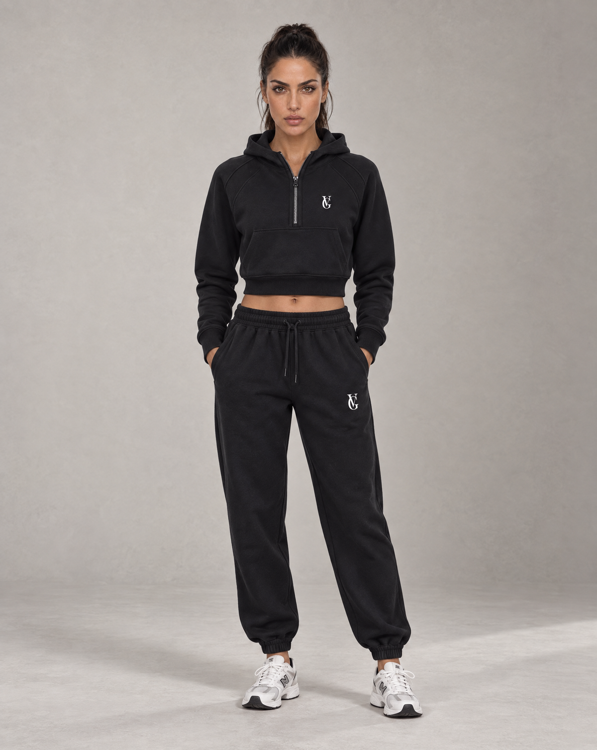Golden Vein Kurzer Half-Zip Hoodie in Schwarz – Produktansicht 3