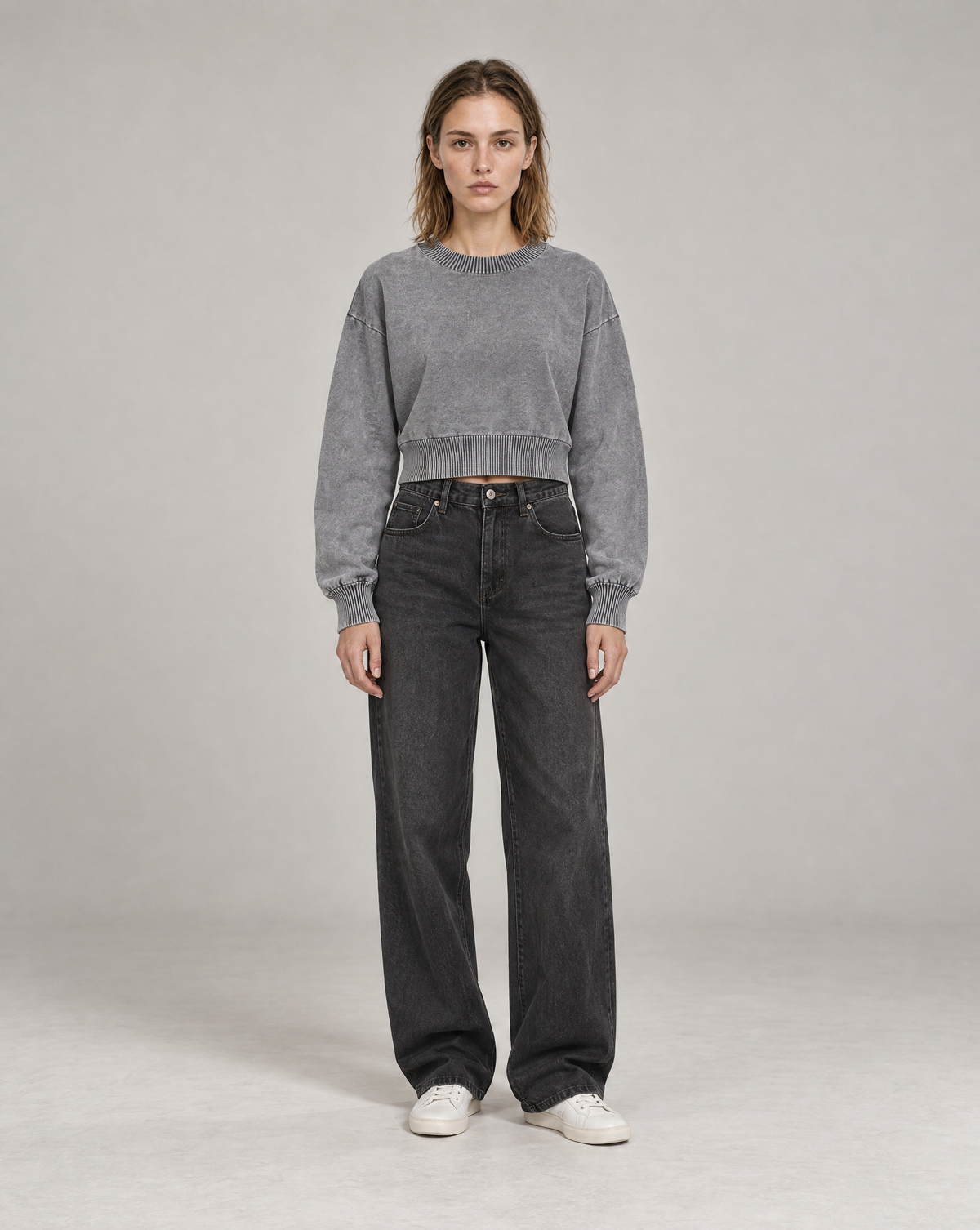 Golden Vein Kurzes Sweatshirt mit Ballonärmeln in Grau – Produktansicht 3